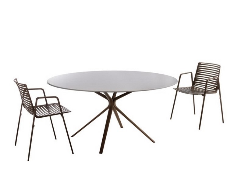 Collezione Zebra Fast in alluminio pressofuso sedie poltrone lounge e tavoli