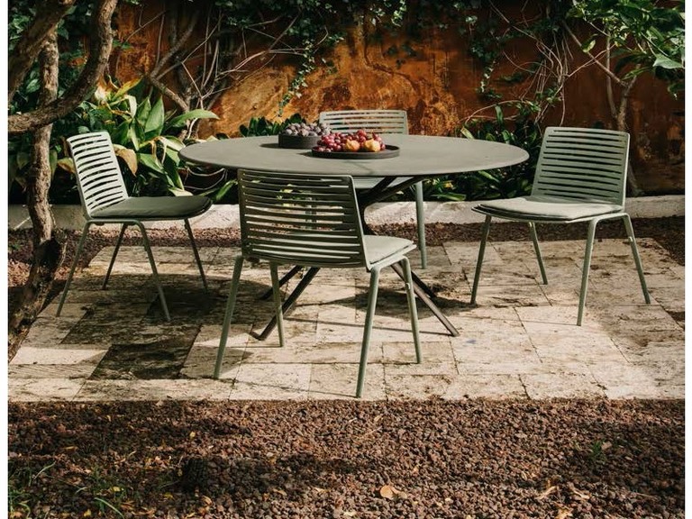 Collezione Zebra Fast in alluminio pressofuso sedie poltrone lounge e tavoli
