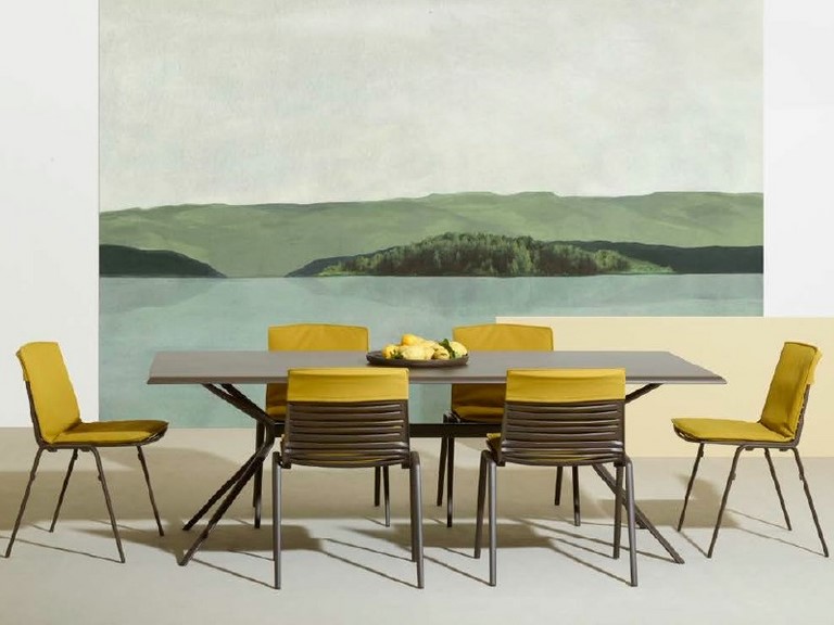 Collezione Zebra Fast in alluminio pressofuso sedie poltrone lounge e tavoli
