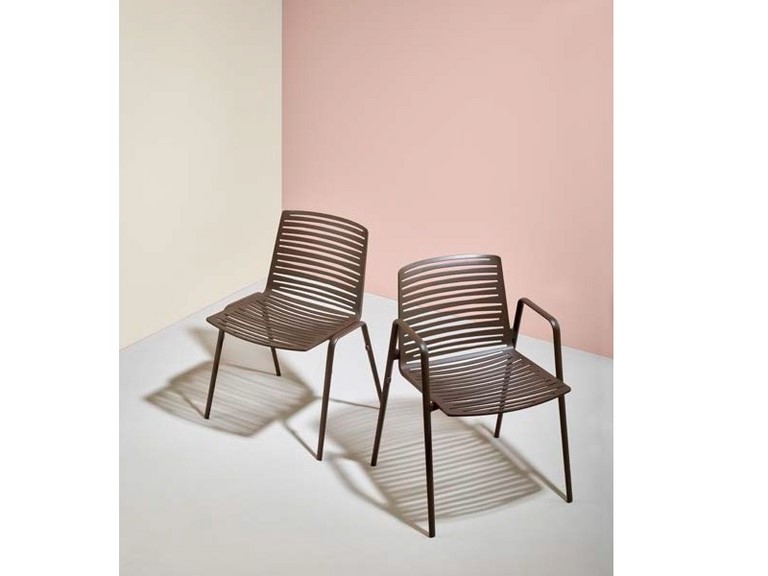 Collezione Zebra Fast in alluminio pressofuso sedie poltrone lounge e tavoli