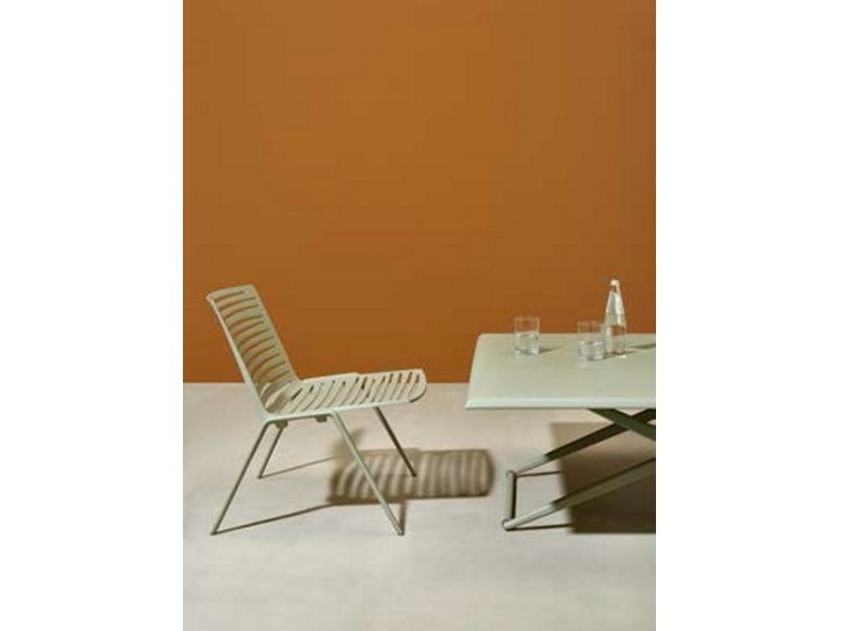 Collezione Zebra Fast in alluminio pressofuso sedie poltrone lounge e tavoli